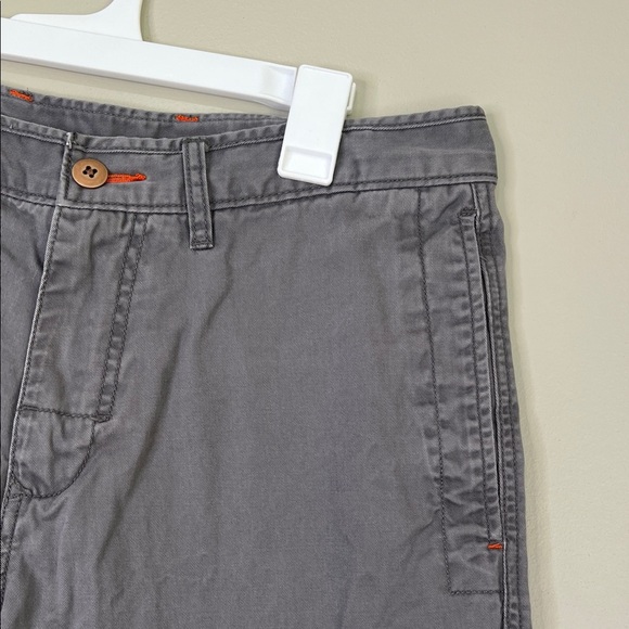 Tommy Bahama Men's Gray Casual Shorts - Picture 3 of 8